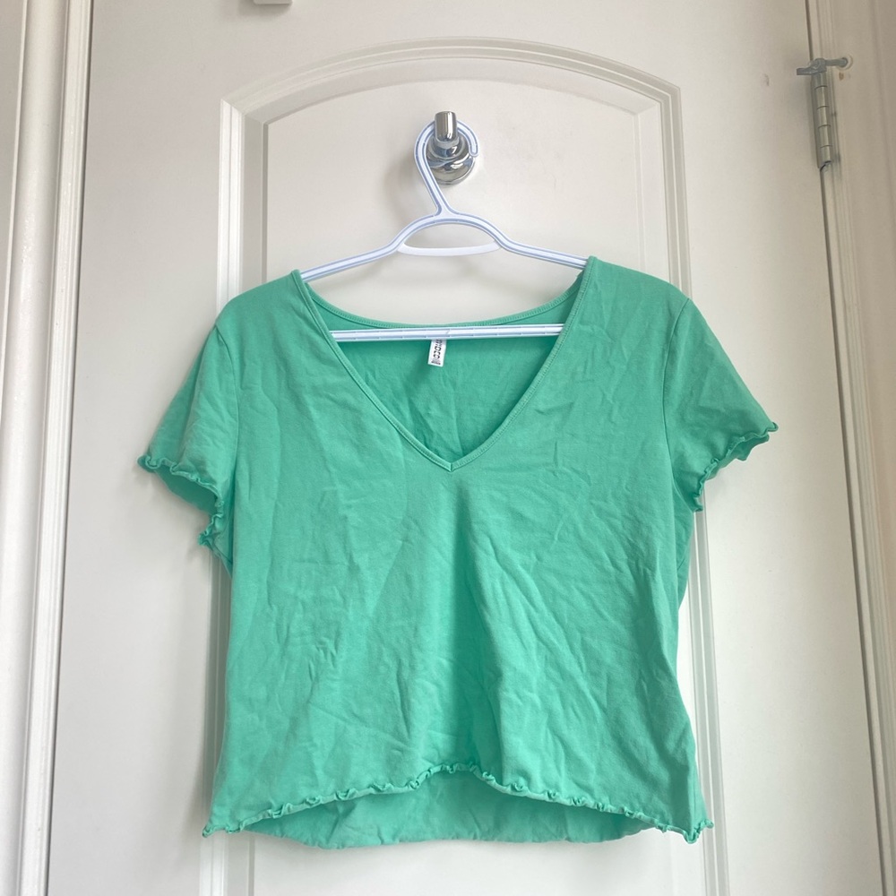 FREE W/ PURCHASE !!!!! Green lettuce edge v neck tshirt